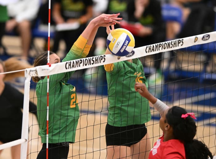 Mater Dei 3, Mira Costa 0 2023 girls vball SS D1 championship by Heston Quan 11-04-2023110420234 (1)